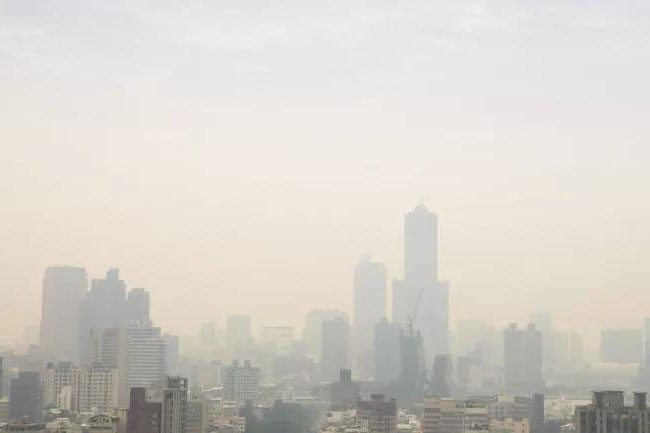 秋高氣燥，警惕“三手煙”！空氣凈化除濕機
